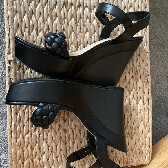 Guess Platform shoes - Picture 3 of 4